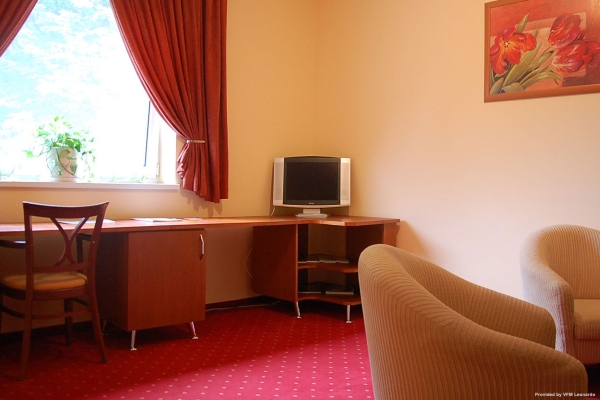 Hotel West